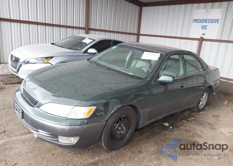 1999 Lexus Es 300 z USA, uszkodzony, nr VIN JT8BF28G5X0160193